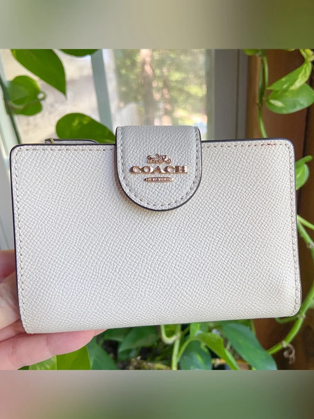 Coach Medium Corner Zip Wallet Leather Chalk White & Gold- Minimalist Clean Girl